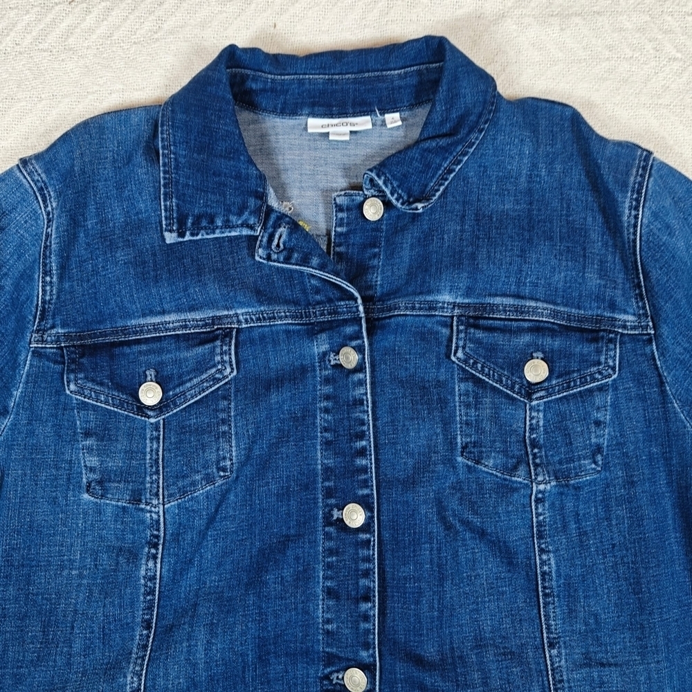 Chico's Design Artsy Embroidered Distressed Jean Jacket Size 4 XXL BohoArtsy - Picture 7 of 12